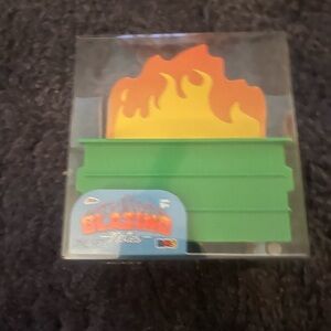 NWT-Orange and Yellow Dumpster Fire notepads and holder! Great gag gift!